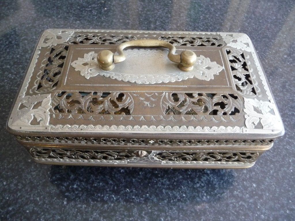 Antieke sieradendoos/kistje met filigraanwerk, Antiek en Kunst, Ophalen of Verzenden