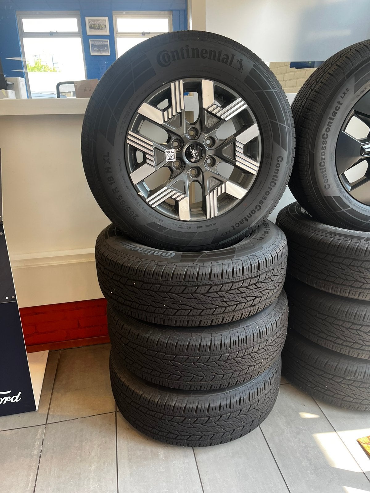 Ford Ranger Velgen Set / Continental 255/65R16, Auto-onderdelen, Banden en Velgen, 255 mm, Banden en Velgen, Nieuw, Zomerbanden
