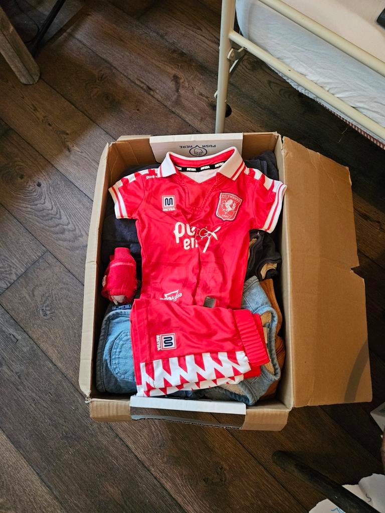 Surprise box vol jongenskleding maat 74/80/86, Kinderen en Baby's, Babykleding | Baby-kledingpakketten, Ophalen, Gebruikt, Maat 74