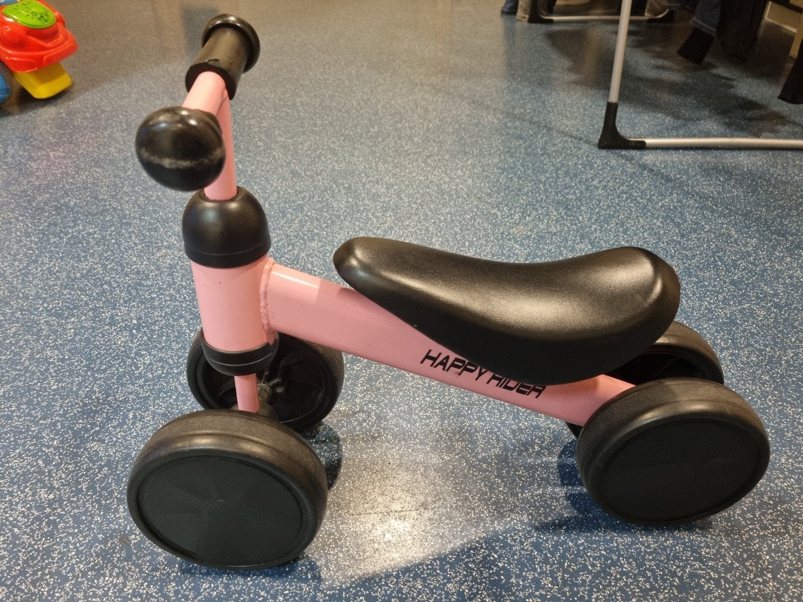 Roze Happy Rider loopfiets - veel gebruikt, handvat kapot, Ophalen, Gebruikt, Loopfiets