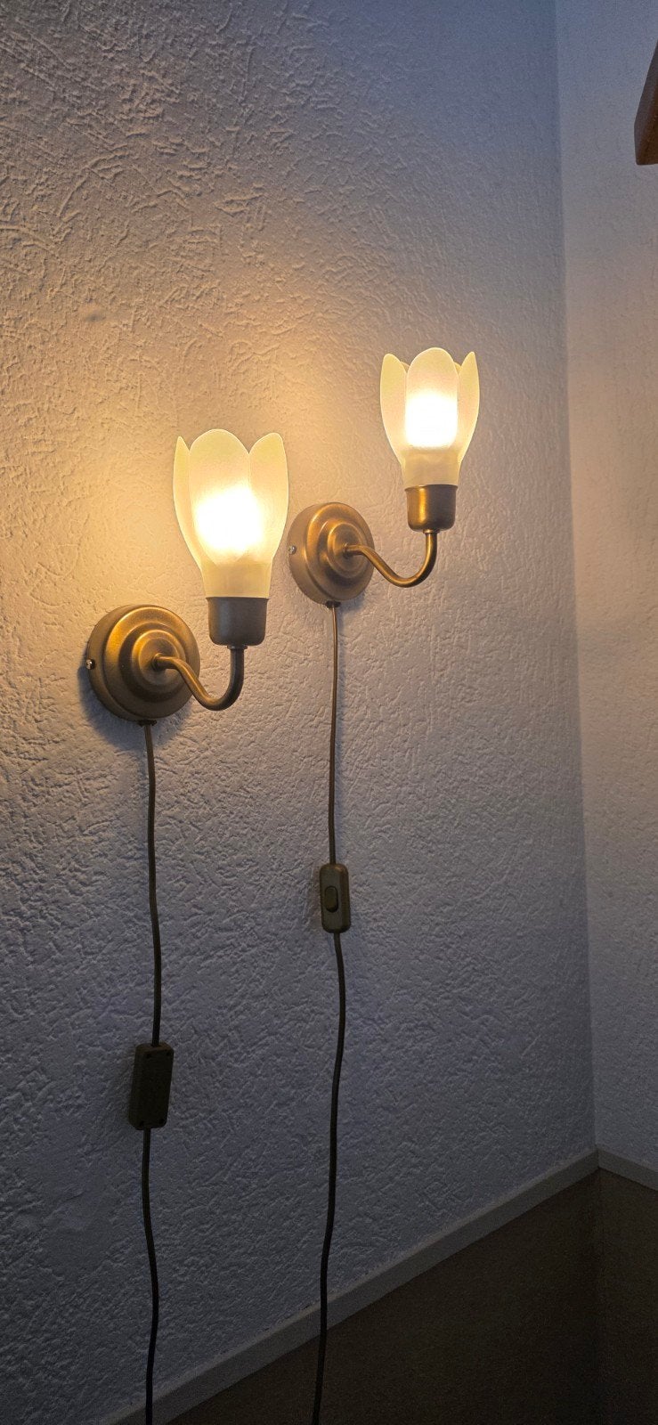 Set van 2 vintage wandlampen met glazen kappen, Overige fittingen, Ophalen of Verzenden, Wandlamp, Gebruikt