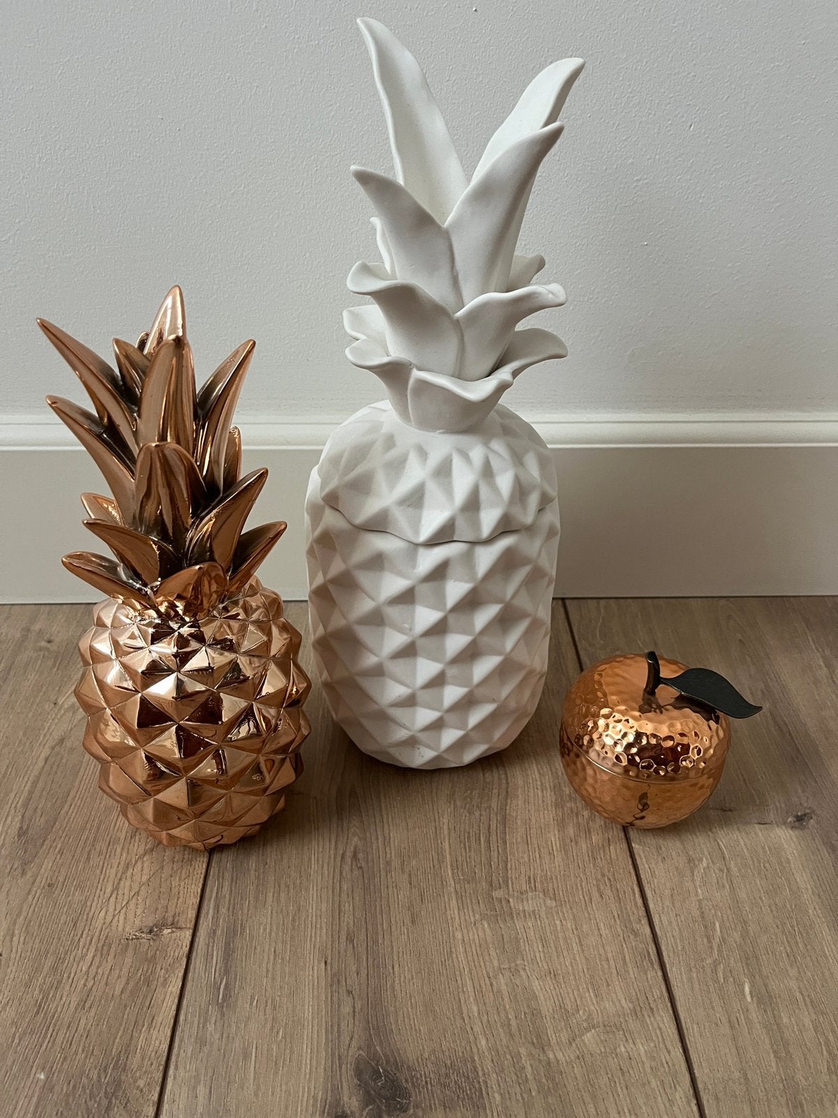 Woondecoratie ananas appel fruit wit rosé goud, Ophalen of Verzenden, Zo goed als nieuw, Steen/keramiek