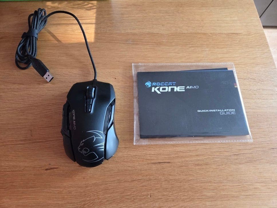 Roccat Kone AIMO Gaming Muis - Zo goed als nieuw, Rechtshandig, Muis, Ophalen of Verzenden, Zo goed als nieuw