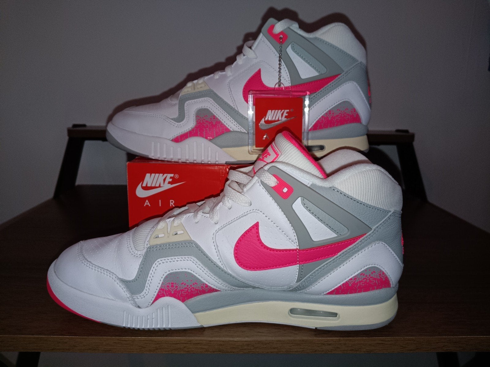 Nike Air Tech Challenge || QS Racer Pink Nieuw & Orgineel 46, Sport en Fitness, Loopsport en Atletiek, Ophalen of Verzenden, Nieuw