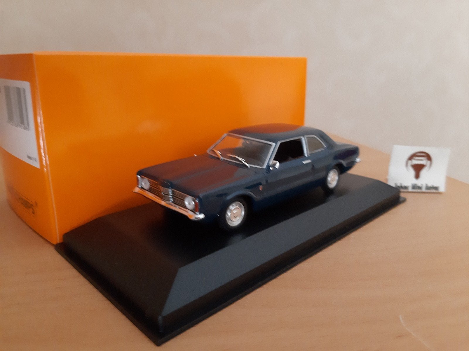 Ford Taunus TC1 sedan 1970 Blauw van Maxichamps 1:43