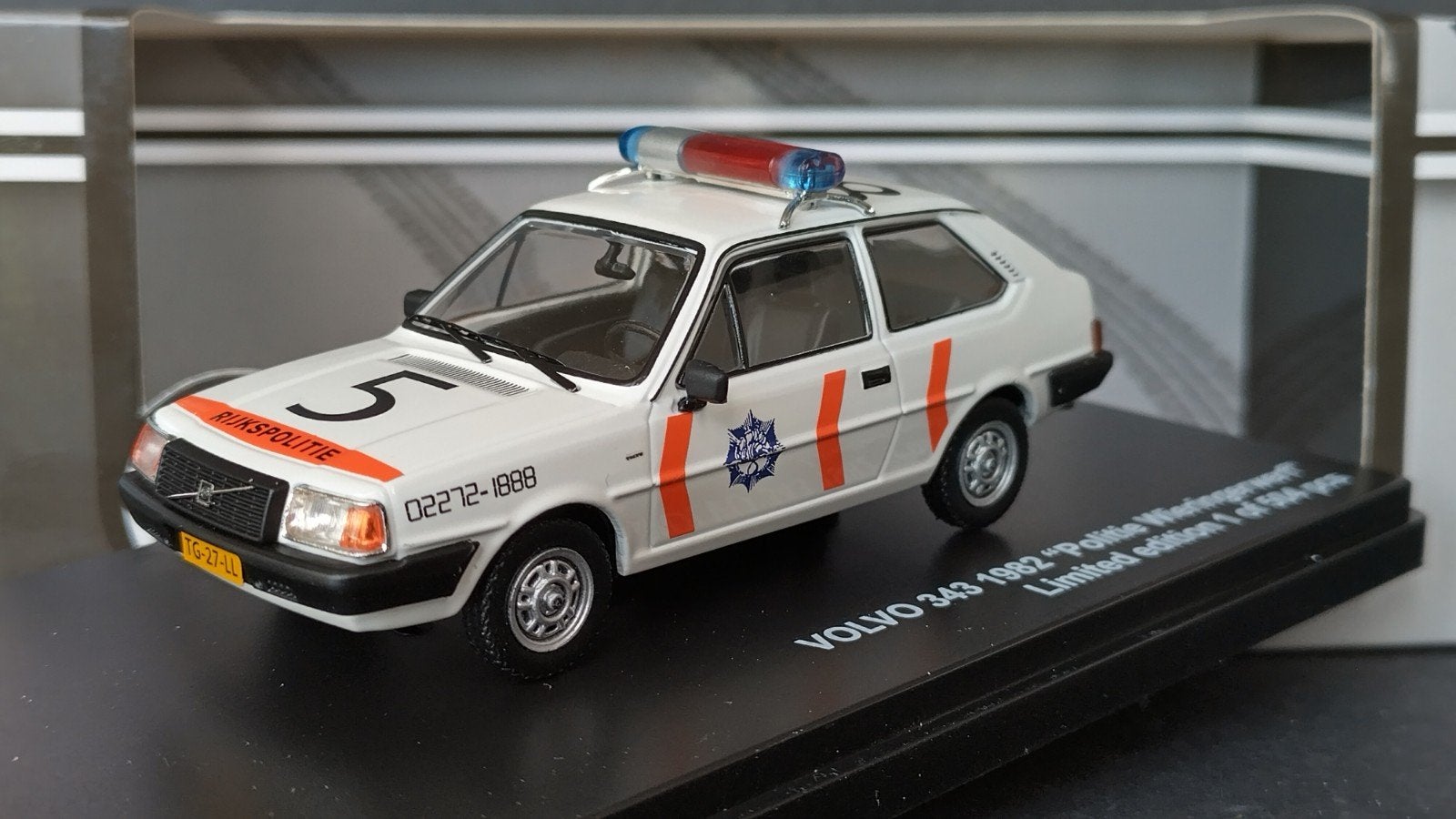 Volvo 343 Politie Wieringerwerf 1:43 Triple 9 Pol, Overige merken, Auto, Verzenden, Triple 9