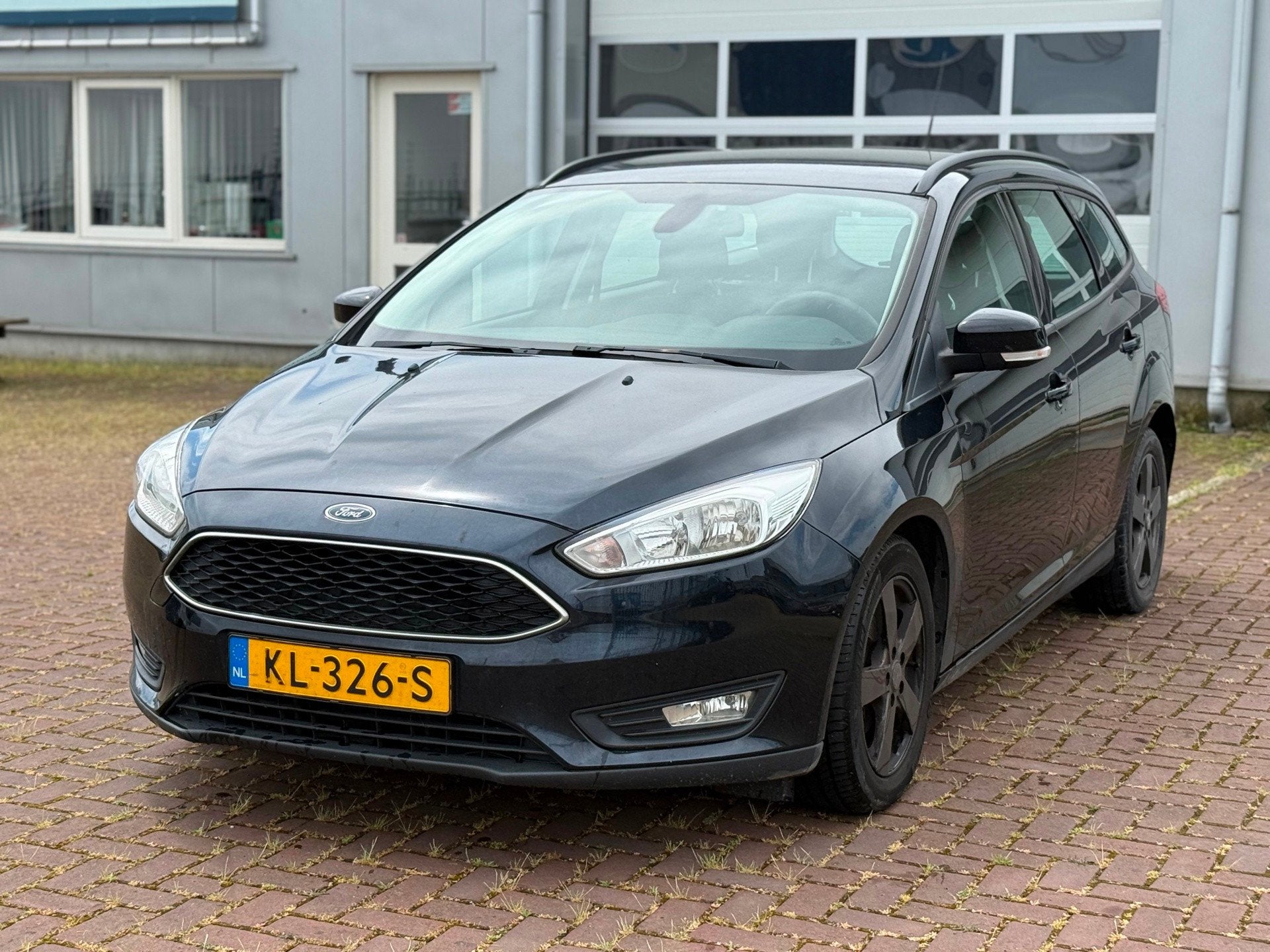 Ford Focus Wagon 1.5 TDCI Trend Lease Edition Export, Auto's, Stof, Zwart, Origineel Nederlands, Onderhoudsboekje