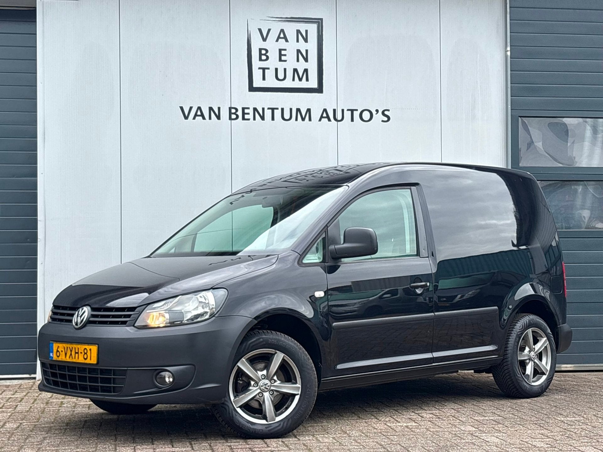 Volkswagen Caddy 1.6TDI 75pk Navi Airco Leder Trekh. MARGE!, Auto's, Voorwielaandrijving, Euro 5, Gebruikt, 4 cilinders