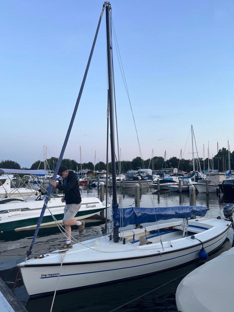 Polyvalk met buitenboordmotor, goed onderhouden en vaarklaar, Watersport en Boten, Open zeilboten, Ophalen, Gebruikt, Anker, Polyvalk