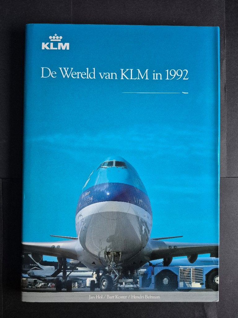 Boek De Wereld van KLM in 1992 (BK603), Verzamelen, Ophalen of Verzenden, Gebruikt, Boek of Tijdschrift