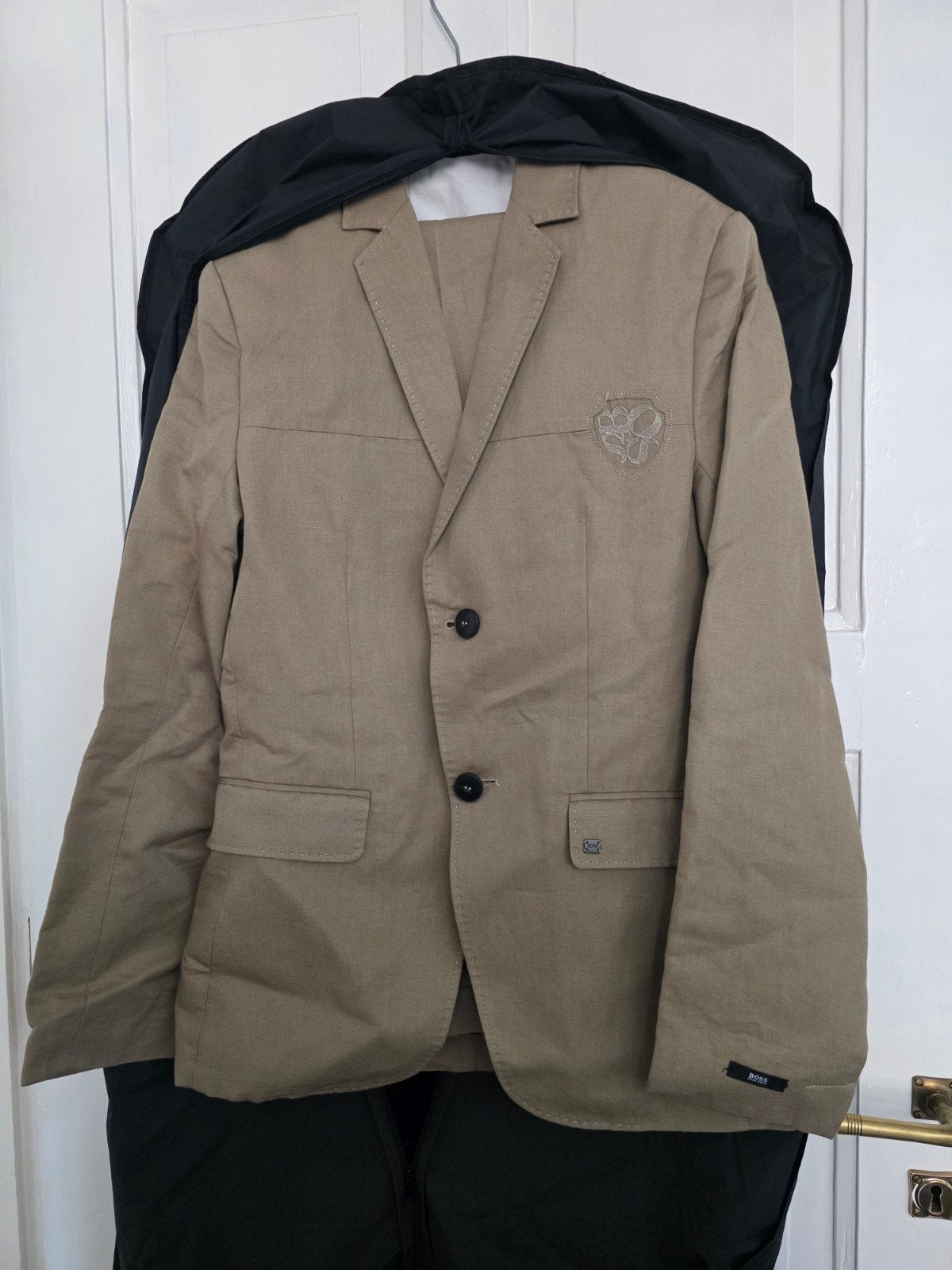 Hugo Boss Pak - Maat 16M, Beige, Overige maten, Ophalen of Verzenden, Hugo Boss