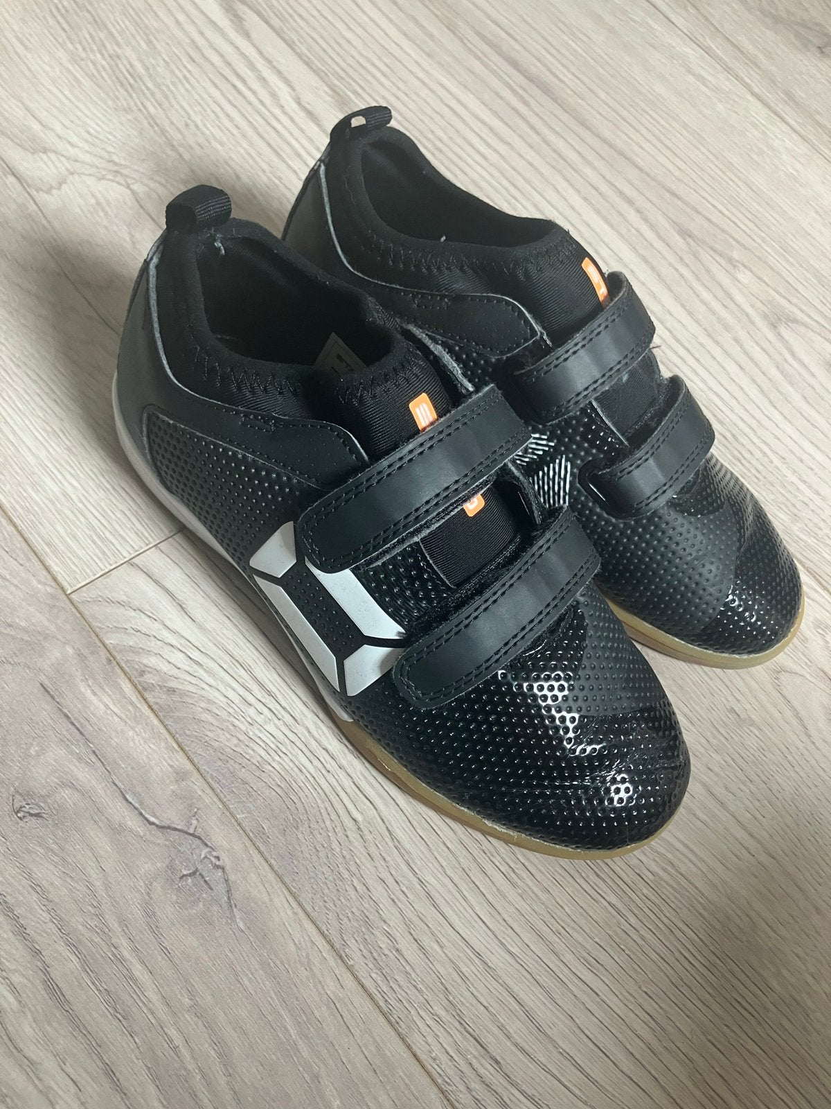 Stanno zaalschoenen maat 35 - Zo goed als nieuw, Ophalen of Verzenden, Zo goed als nieuw, Schoenen