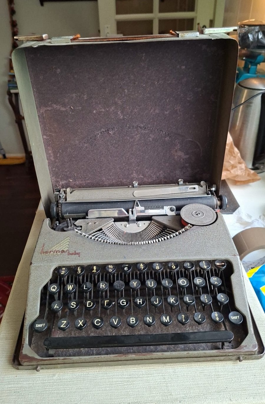 Hermes Featherweight typemachine uit 1930, Diversen, Typemachines, Ophalen of Verzenden, Gebruikt
