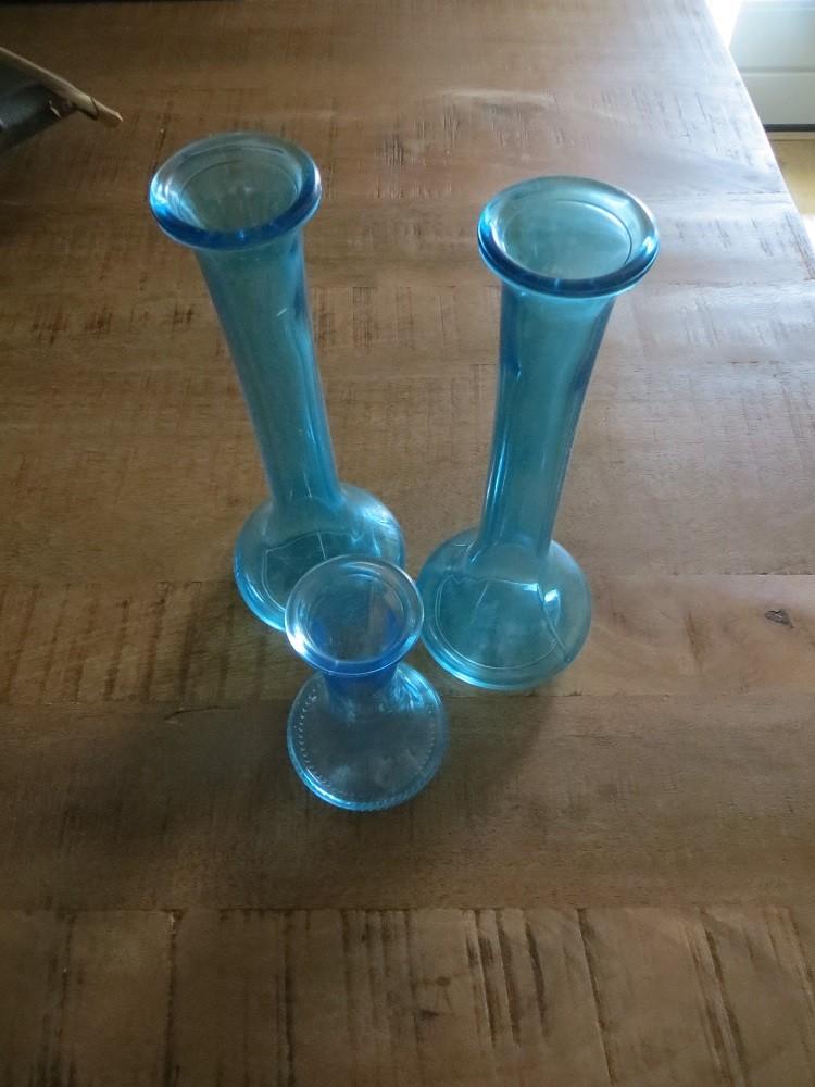 Set van 3 baasjes ,blauw , izgs, Huis en Inrichting, Woonaccessoires | Vazen, Ophalen of Verzenden, Blauw, Glas, Minder dan 50 cm