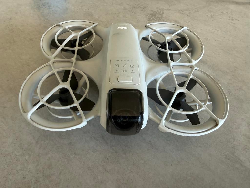 DJI Neo Fly More - Zo goed als nieuw, Audio, Tv en Foto, Drones, Cameradrone, Auto Follow, Zo goed als nieuw, DJI