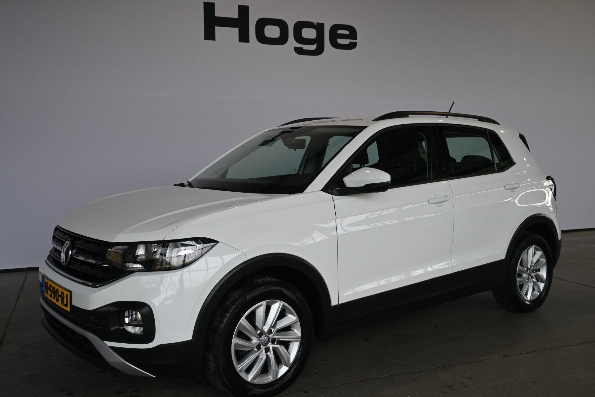Volkswagen T-Cross 1.0 TSI Life Clima Cruise Control Navigat, Auto's, Voorwielaandrijving, Met garantie (alle), 620 kg, Origineel Nederlands