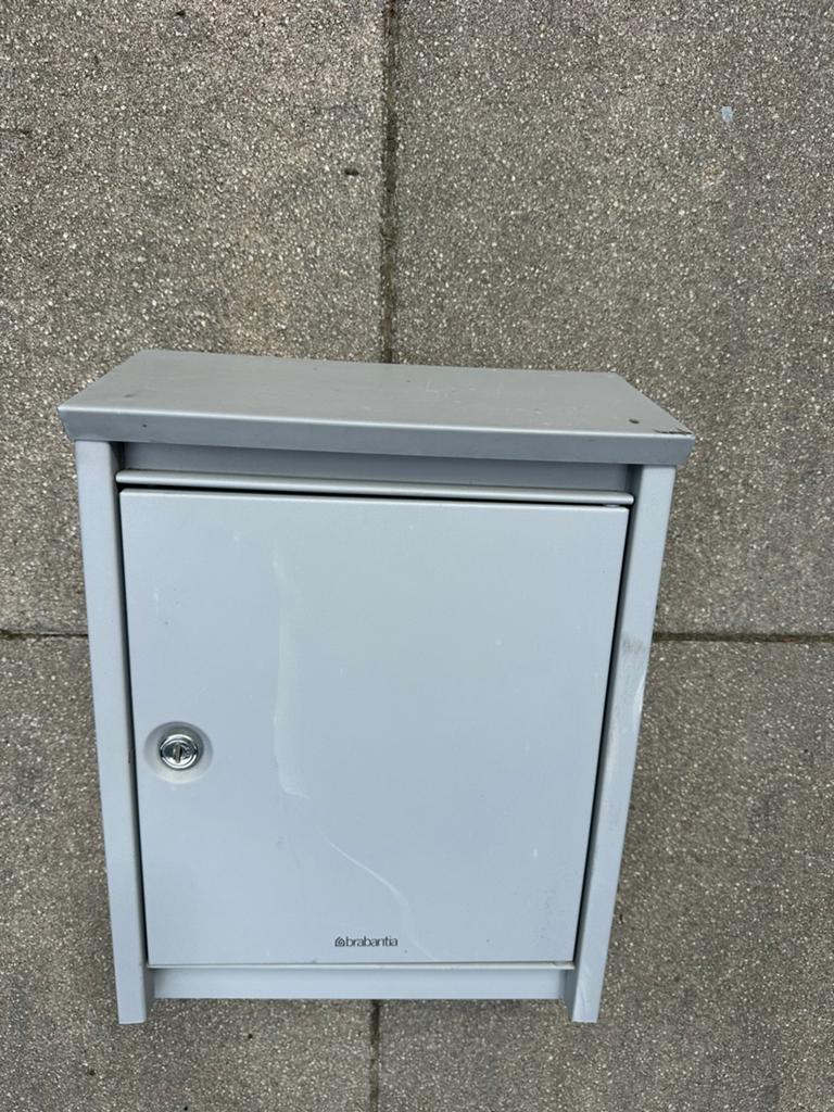 Brabantia brievenbus, Ophalen, Gebruikt