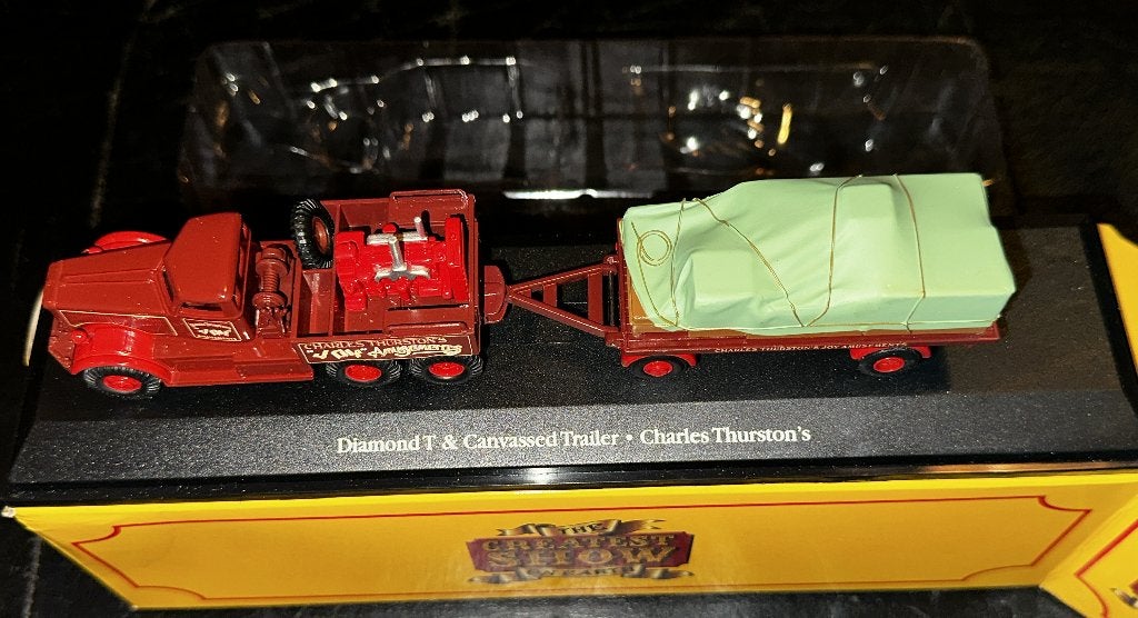 Atlas 1:76 Diamond T & Trailer - Charles Thurston's in OVP, Hobby en Vrije tijd, Ophalen, Nieuw, Bus of Vrachtwagen