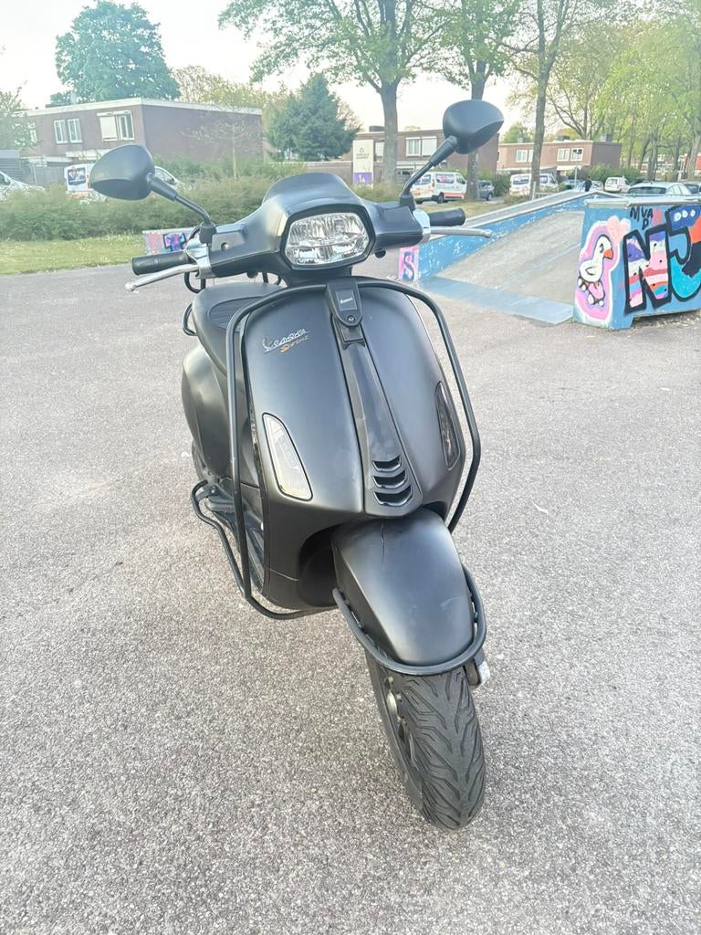 Vespa sprint | 2019 Notte!, Ophalen, Maximaal 45 km/u, Vespa S, Zo goed als nieuw