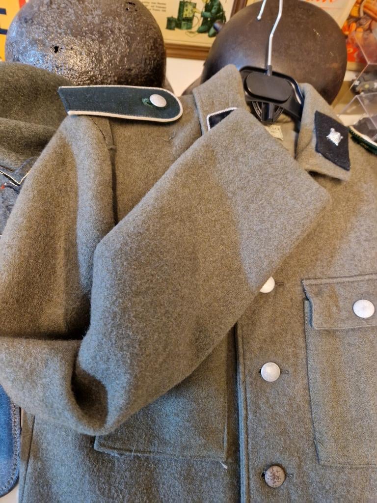 Duitse uniformen zie omschrijving fotos beschikbaar, Ophalen of Verzenden, Duitsland, Kleding of Schoenen