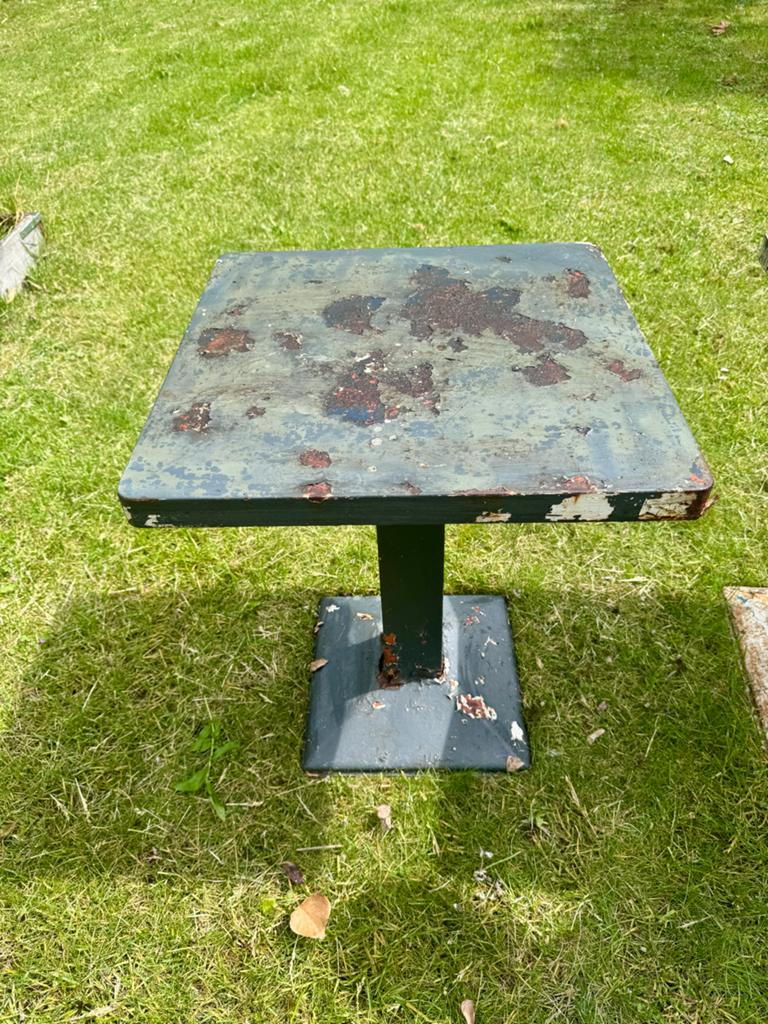 Brocante tuintafeltjes - 3 stuks (2 vierkant, 1 rond), Ophalen, Gebruikt, Vierkant, Metaal