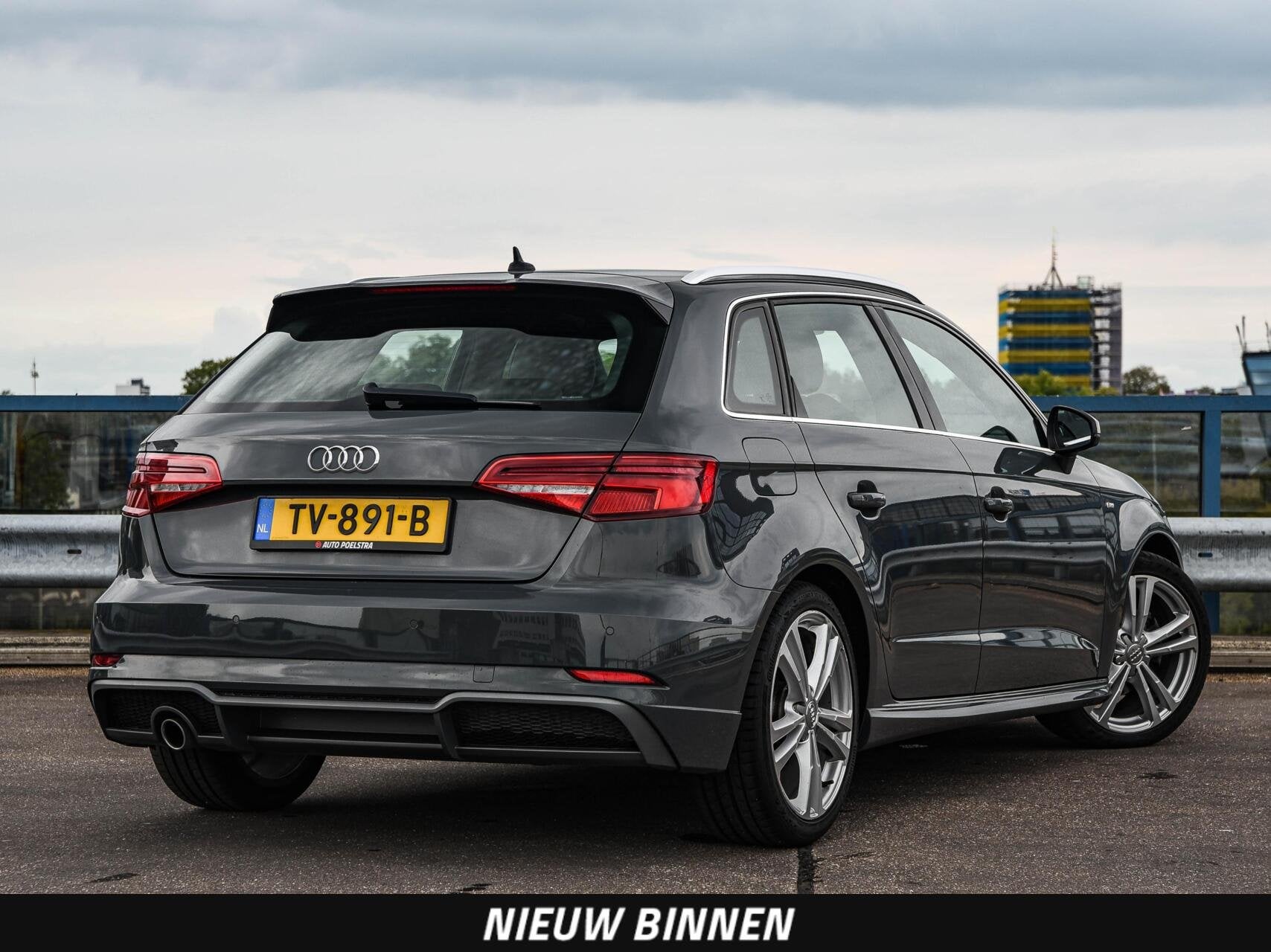 Audi A3 Sportback 30 TFSI Sport S Line Edition | Automaat |, Gebruikt, Origineel Nederlands, Bedrijf, 1180 kg