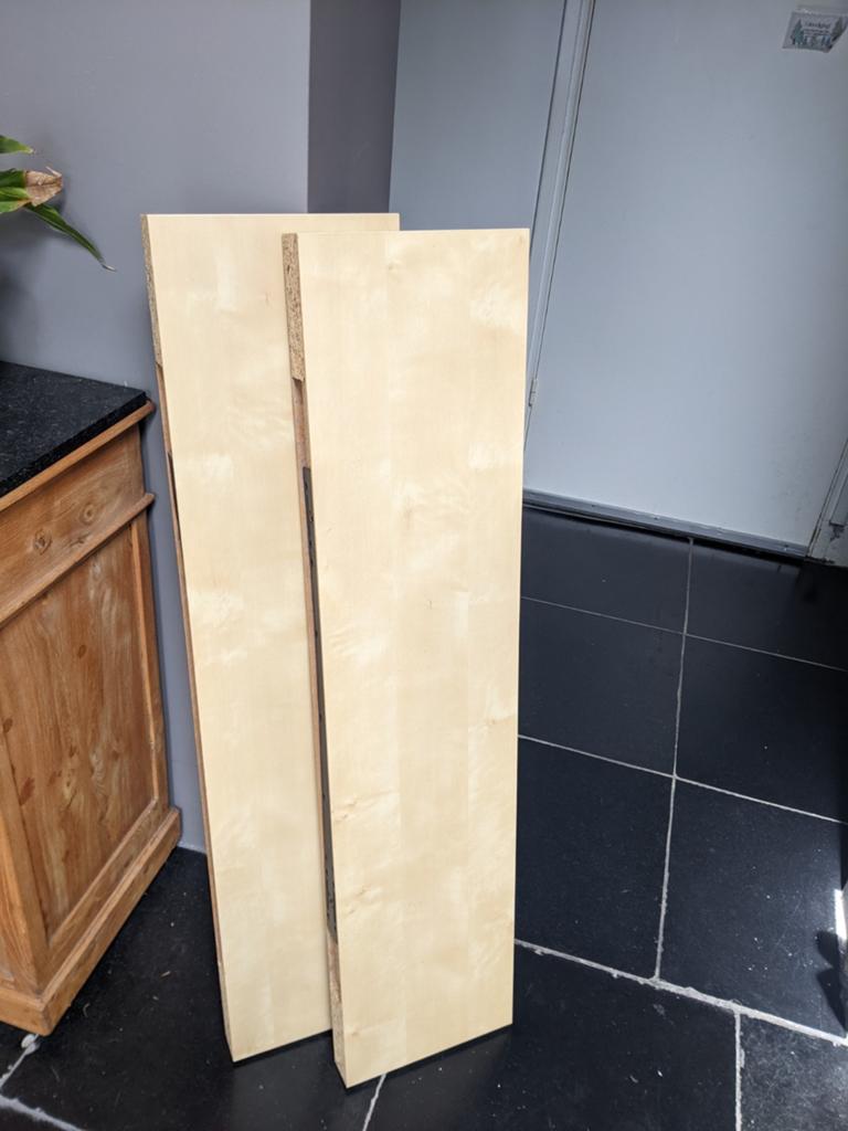 Twee wandplanken hout, Ophalen, Gebruikt
