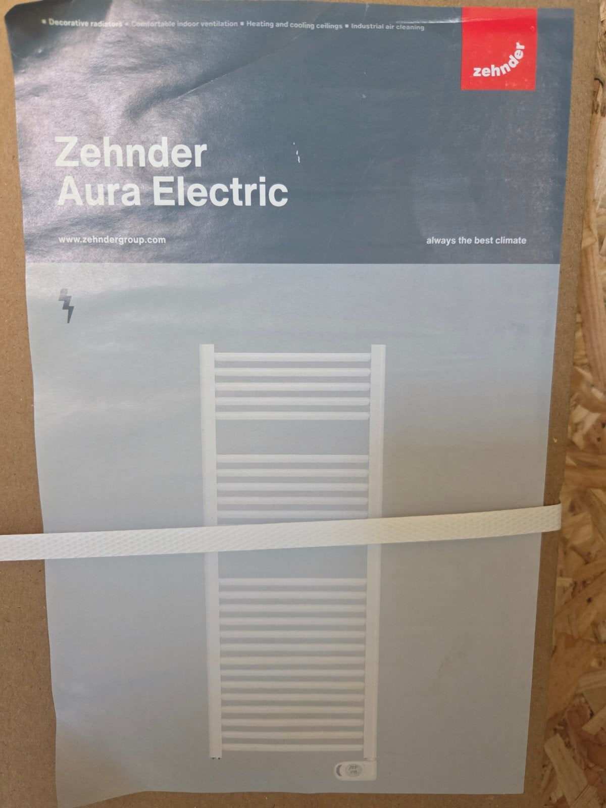 Zehnder Aura Electric radiator, Doe-het-zelf en Verbouw, Verwarming en Radiatoren, Ophalen, Radiator, Nieuw, Minder dan 60 cm