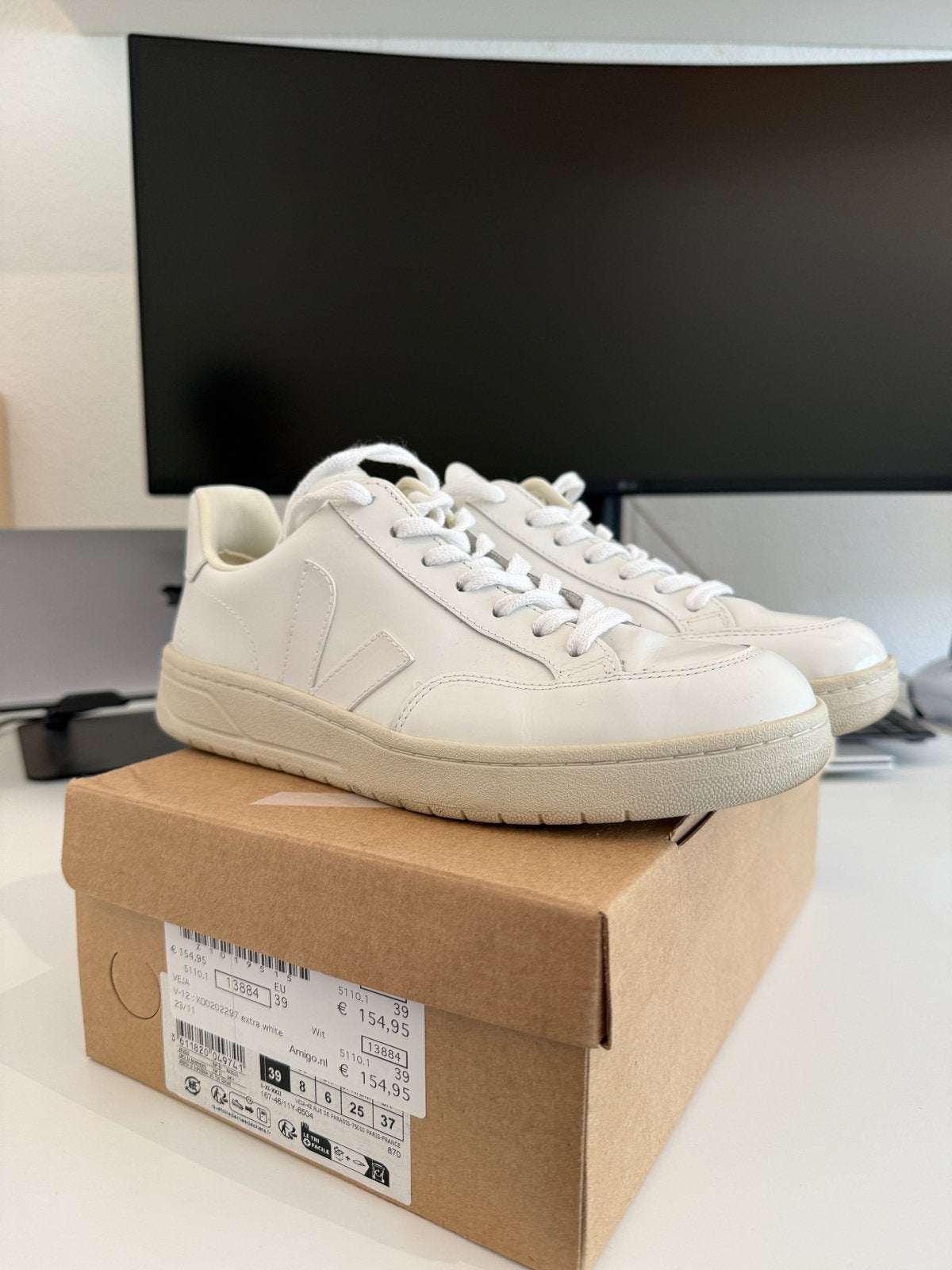 Veja V-12 Sneakers Dames Maat 39 Wit, Wit, Nieuw, Ophalen of Verzenden, Sneakers of Gympen