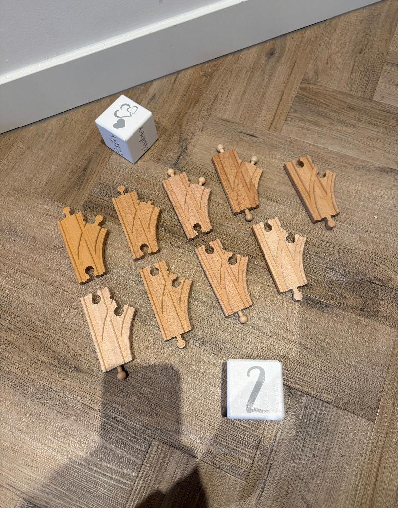 Heel goed 9x Brio houten trein korte wissel spoor set 33307, Ophalen of Verzenden, Zo goed als nieuw, Rij- of Hobbelspeelgoed
