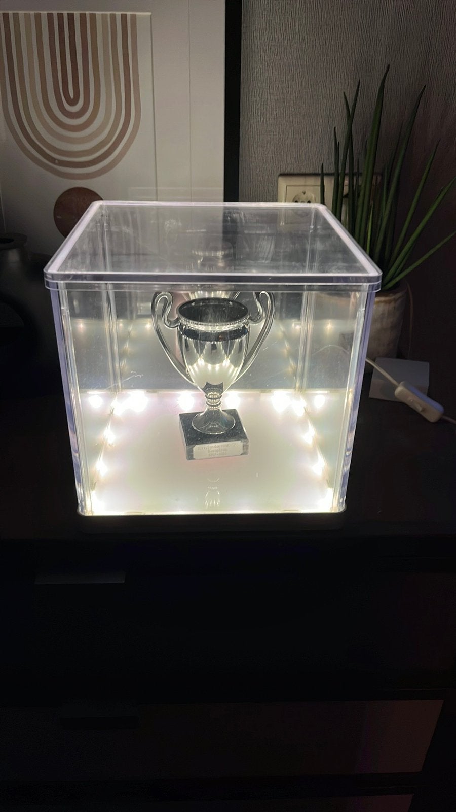 Te koop; kubus met verlichting, Ophalen, Zo goed als nieuw, Kunststof, Minder dan 100 cm