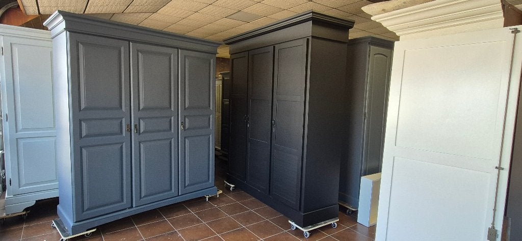 Landelijke brocante slaapkamer garderobe kasten, kledingkast, Ophalen, Zo goed als nieuw