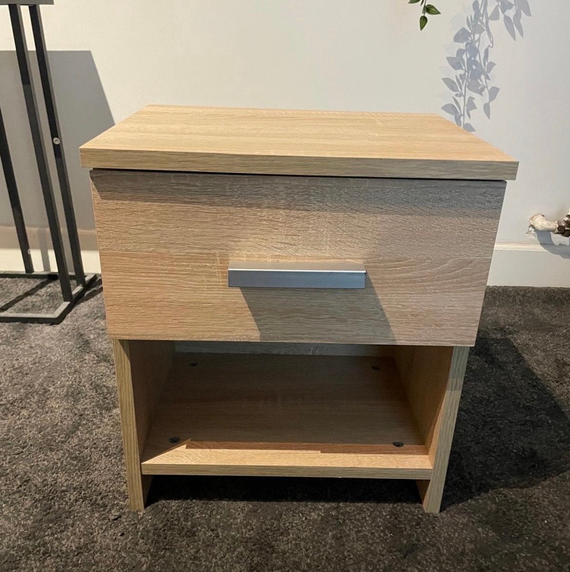 2 Nachtkastjes met lade en open vak - Houtlook, Gebruikt, Minder dan 45 cm, Ophalen of Verzenden, Minder dan 55 cm