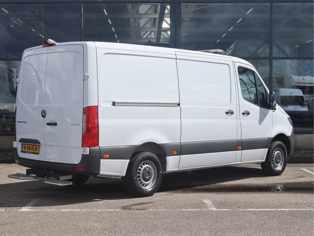 Mercedes-Benz Sprinter 311 CDI L2H1 | AIRCO/NAVI/CAMERA/CRUI, Achterwielaandrijving, Gebruikt, 4 cilinders, 116 pk