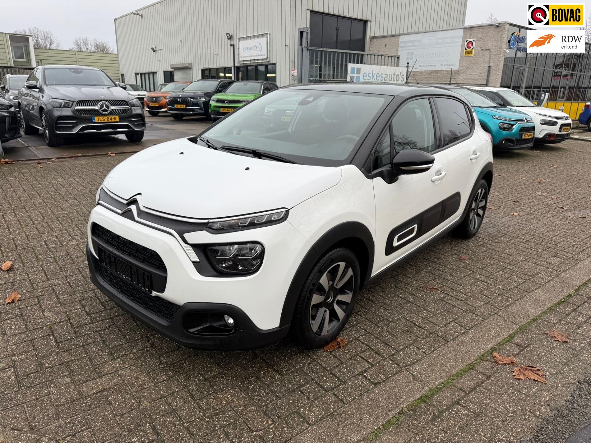 Citroen C3 1.2 PureTech Feel, Facelift, Navi Dealer auto, Auto's, Citroën, Voorwielaandrijving, Gebruikt, 1199 cc, 450 kg