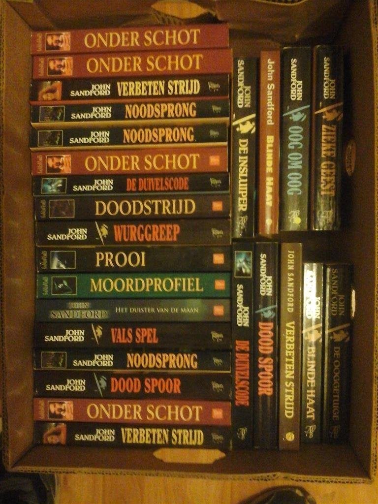 JOHN SANDFORD-6 stuks-uitstekende staat-losse verkoop, Ophalen of Verzenden, Gelezen