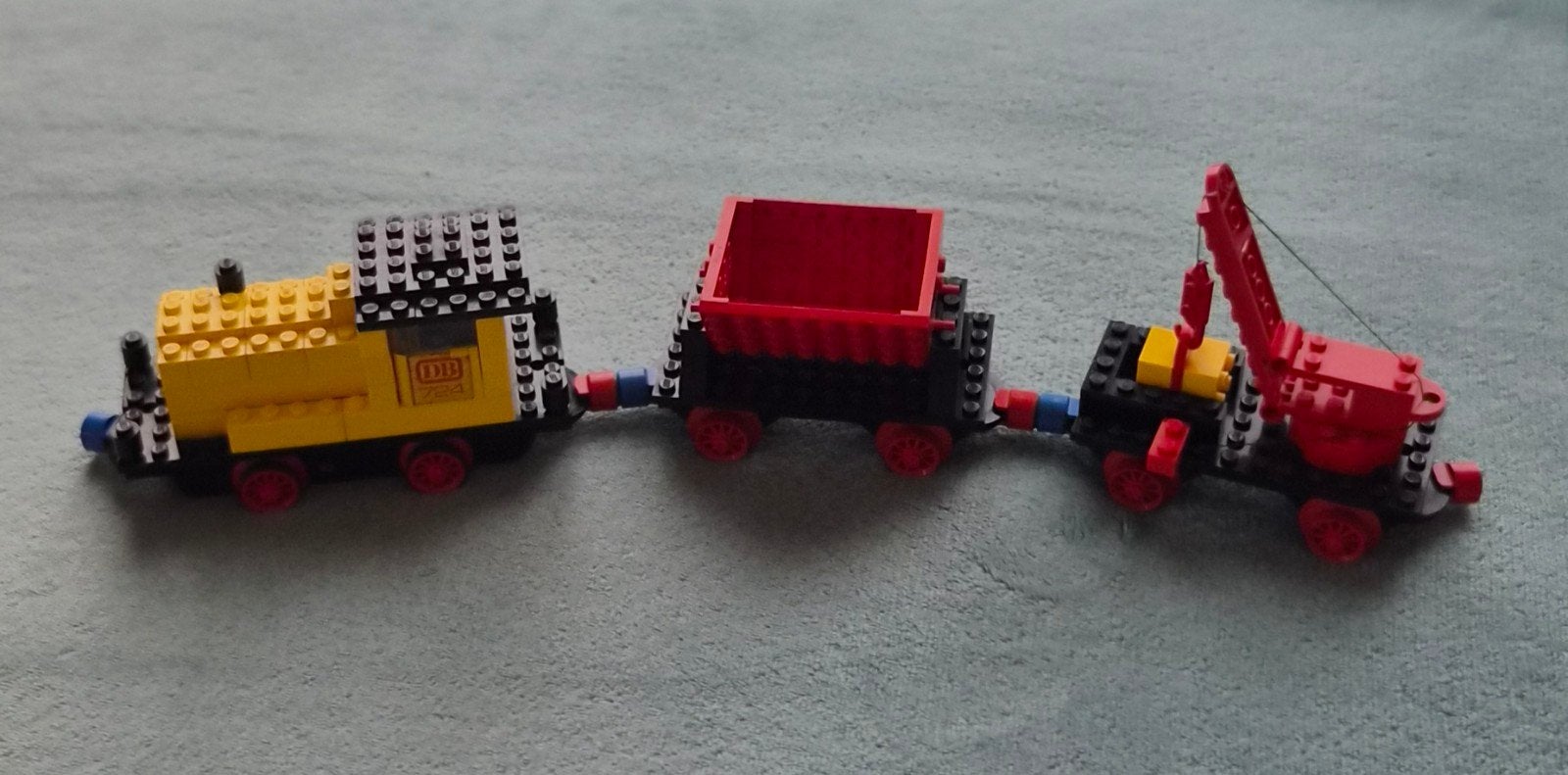 Lego trein 12 Volt rails locomotief met 2 wagons (set 724), Gebruikt, Lego, Ophalen of Verzenden, Complete set