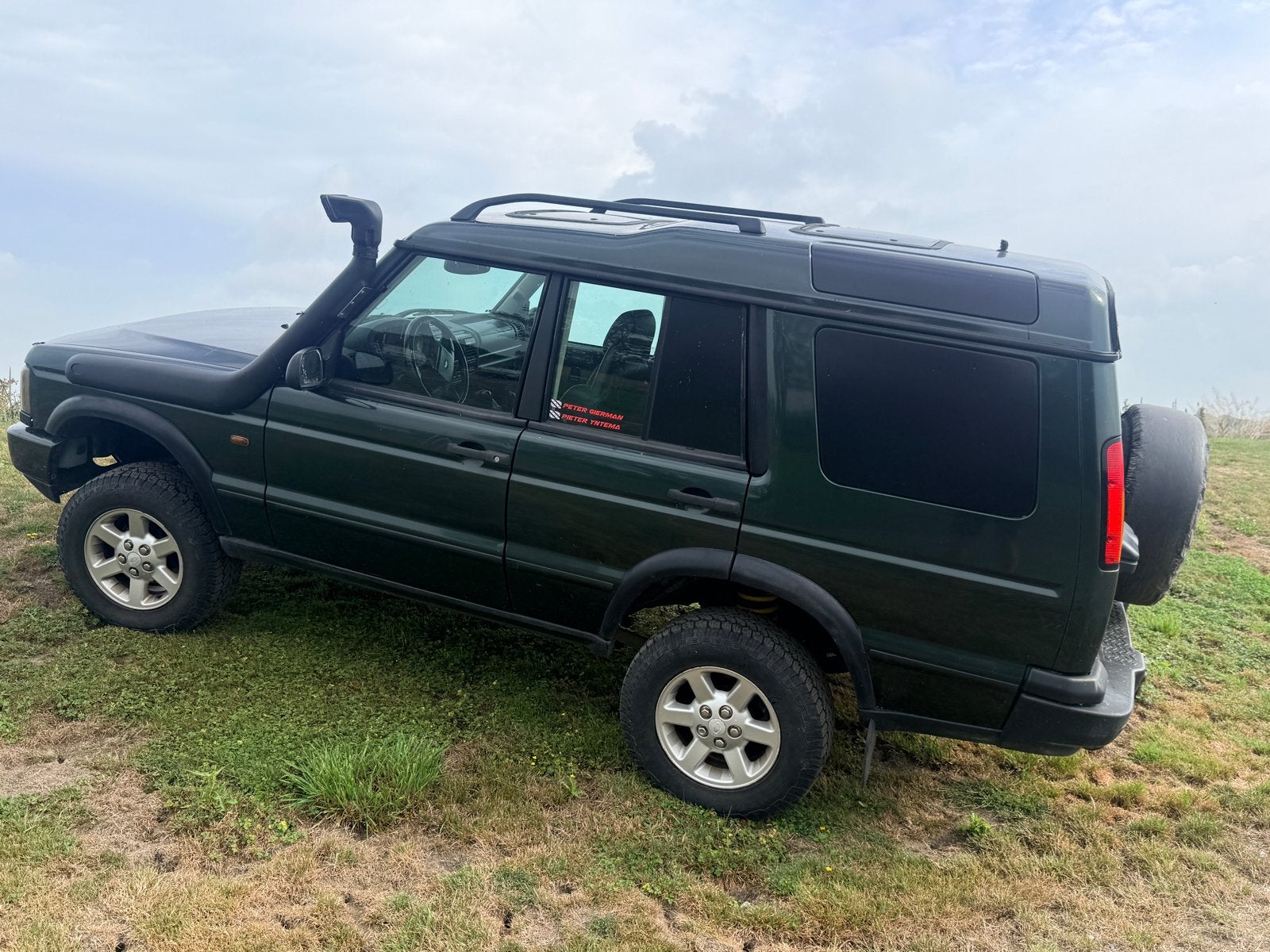 Land Rover Discovery 2.5 TD5 SLS Comm AUT 2004, Automaat, Land Rover, Zwart, 2495 cc