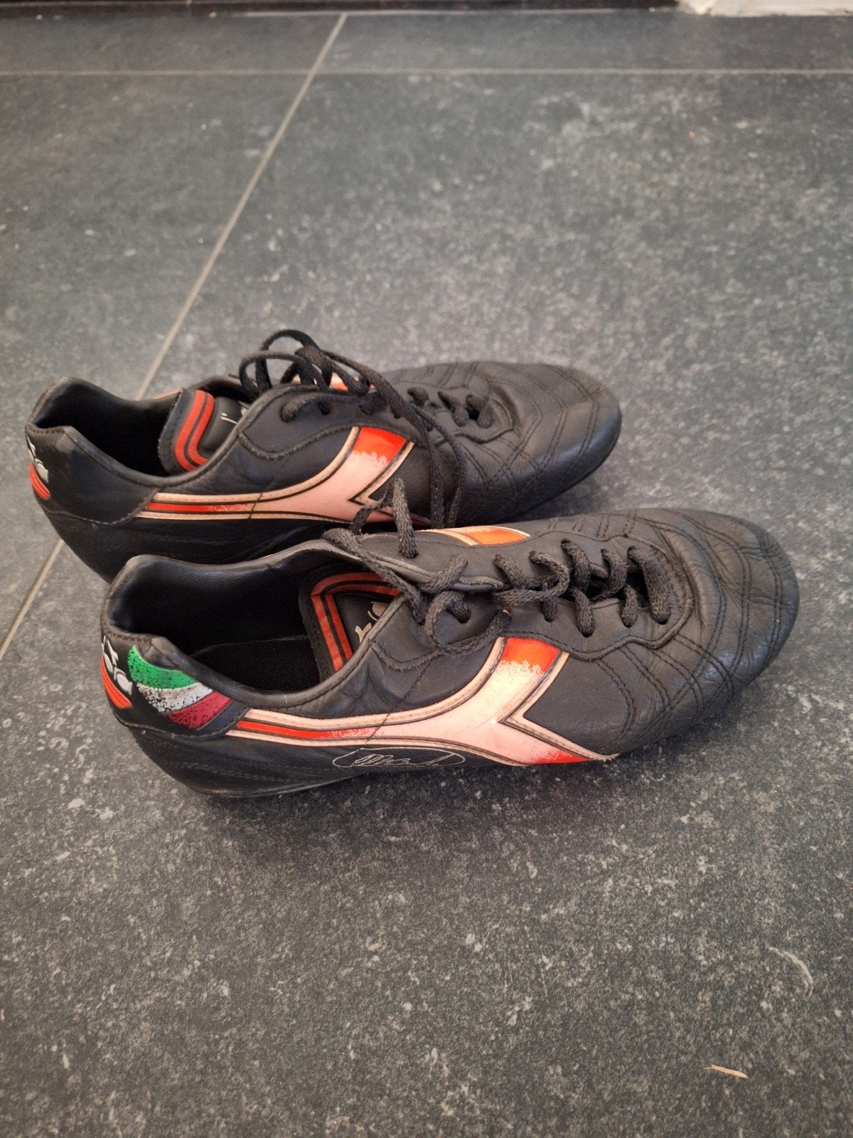 Diadora voetbalschoenen maat 34/35, Ophalen