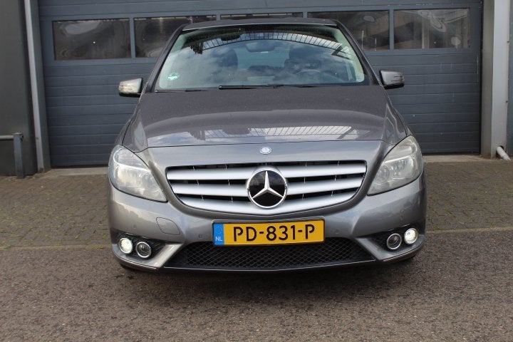 Mercedes-Benz B-Klasse 200 Ambition Automaat Climate, Cruise, Euro 5, 1325 kg, Gebruikt, Bi-Xenon koplampen