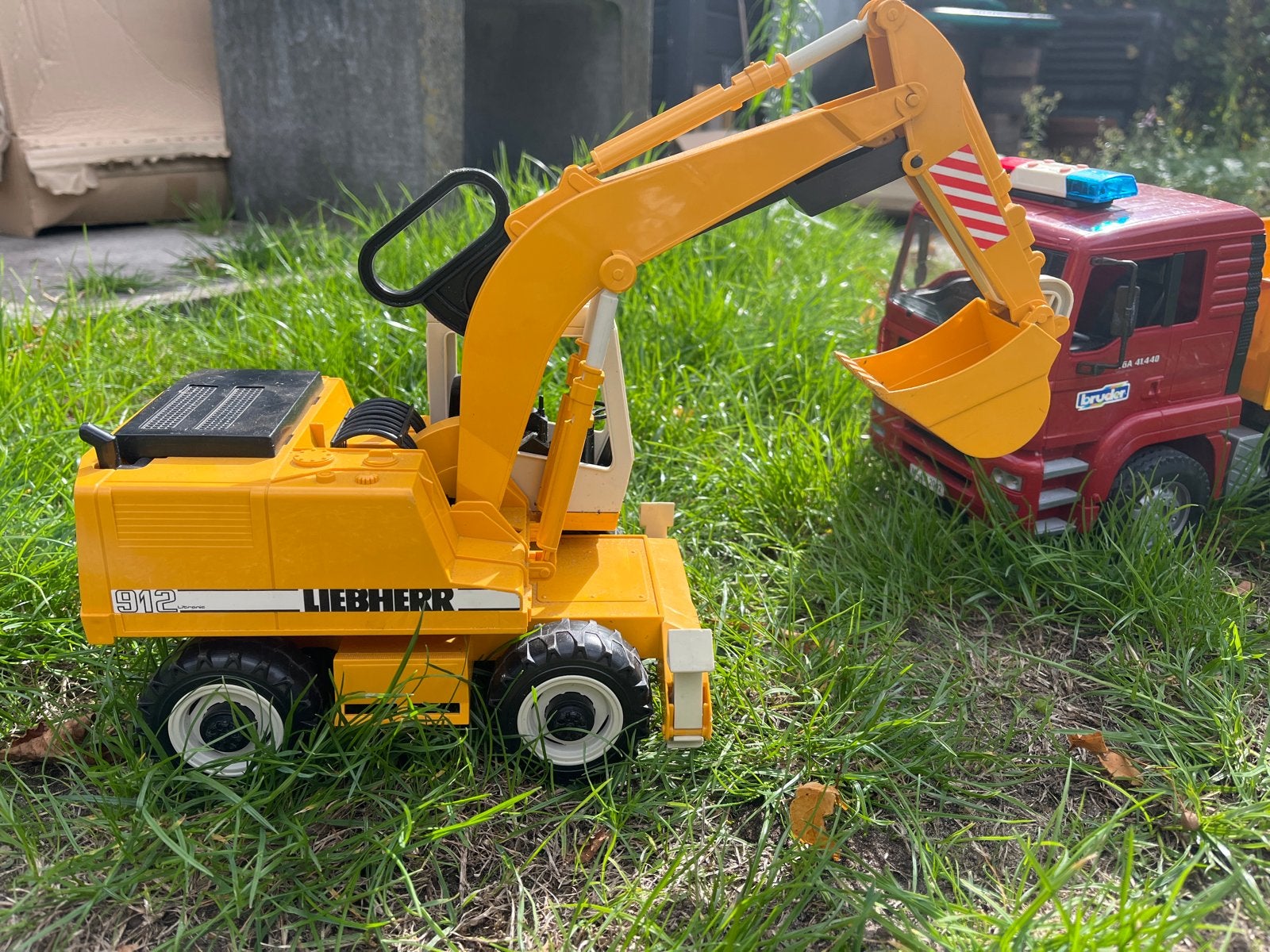 Bruder speelgoed: graafmachine en kiepwagen, Ophalen, Gebruikt