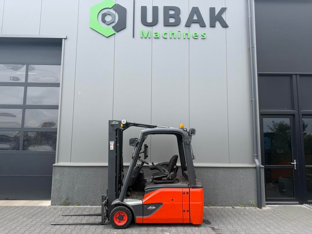 Linde E16 elektrische heftruck ‘triplo’ ‘sideshift’