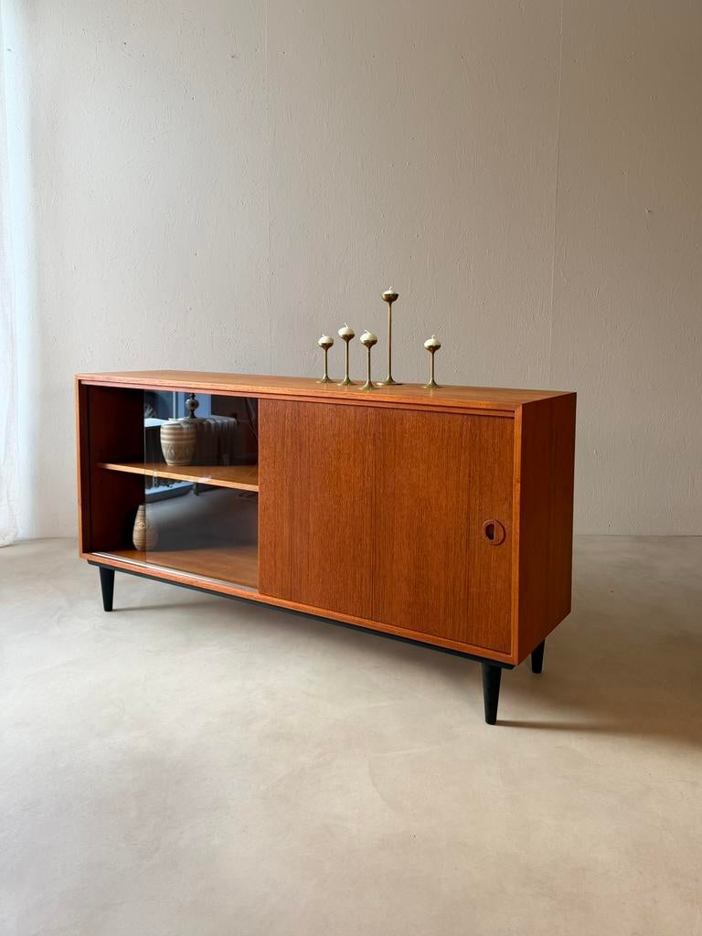 Musterring sideboard teakhout jaren 60, Ophalen of Verzenden, Gebruikt, Teakhout, Met deur(en)