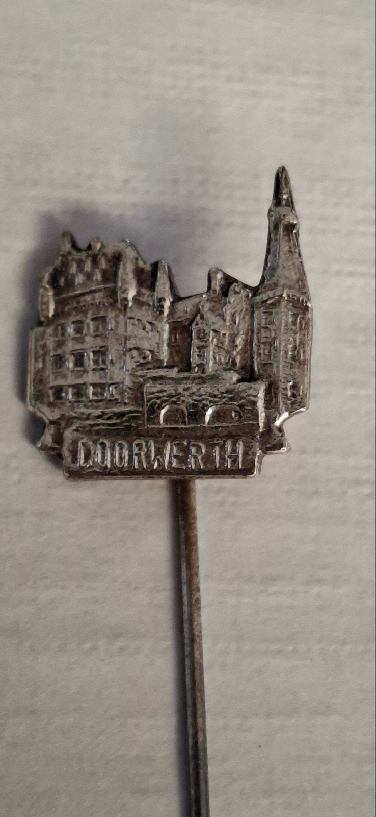 Vintage Speldje Doorwerth Kasteel, Verzamelen, Speldjes, Pins en Buttons, Ophalen of Verzenden, Gebruikt
