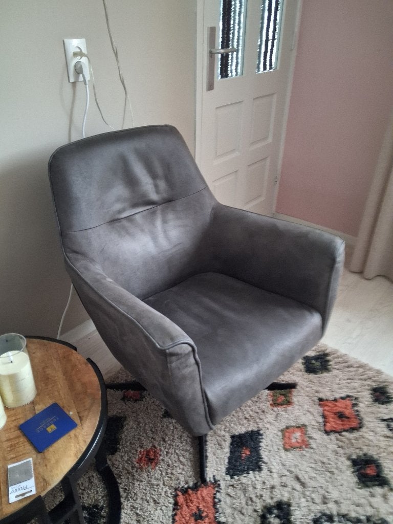 2 mooie draai fauteuils mogen samen weg voor 220 eur, Huis en Inrichting, Fauteuils, Ophalen, Gebruikt, Minder dan 75 cm, Stof