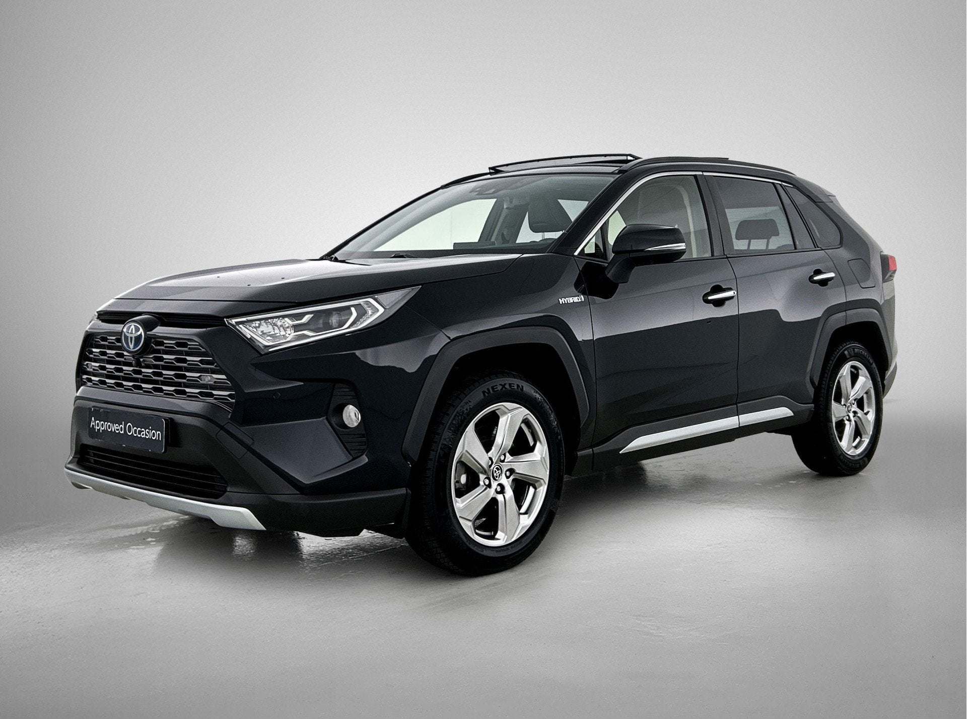 Toyota RAV4 2.5 Hybrid Executive | JBL | Elektrisch glazen p, 12 maanden, Gebruikt, 4 cilinders, Zwart