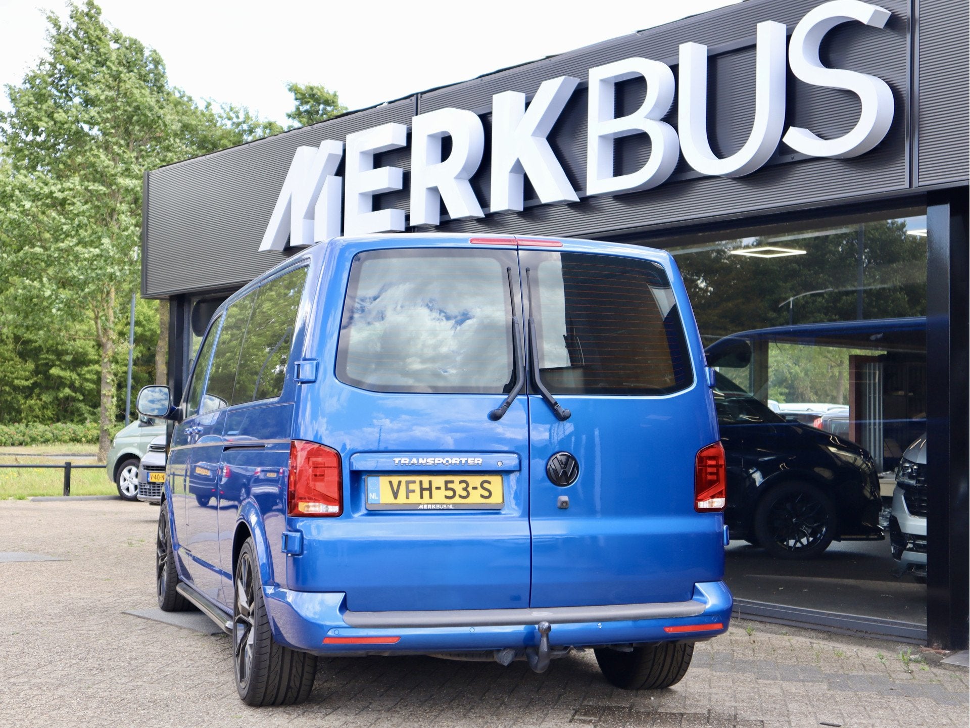 Volkswagen Transporter 2.0 TDI 150PK DSG LANG 2X SCHUIFDEUR, Auto's, Gebruikt, Euro 6, 4 cilinders, 150 pk
