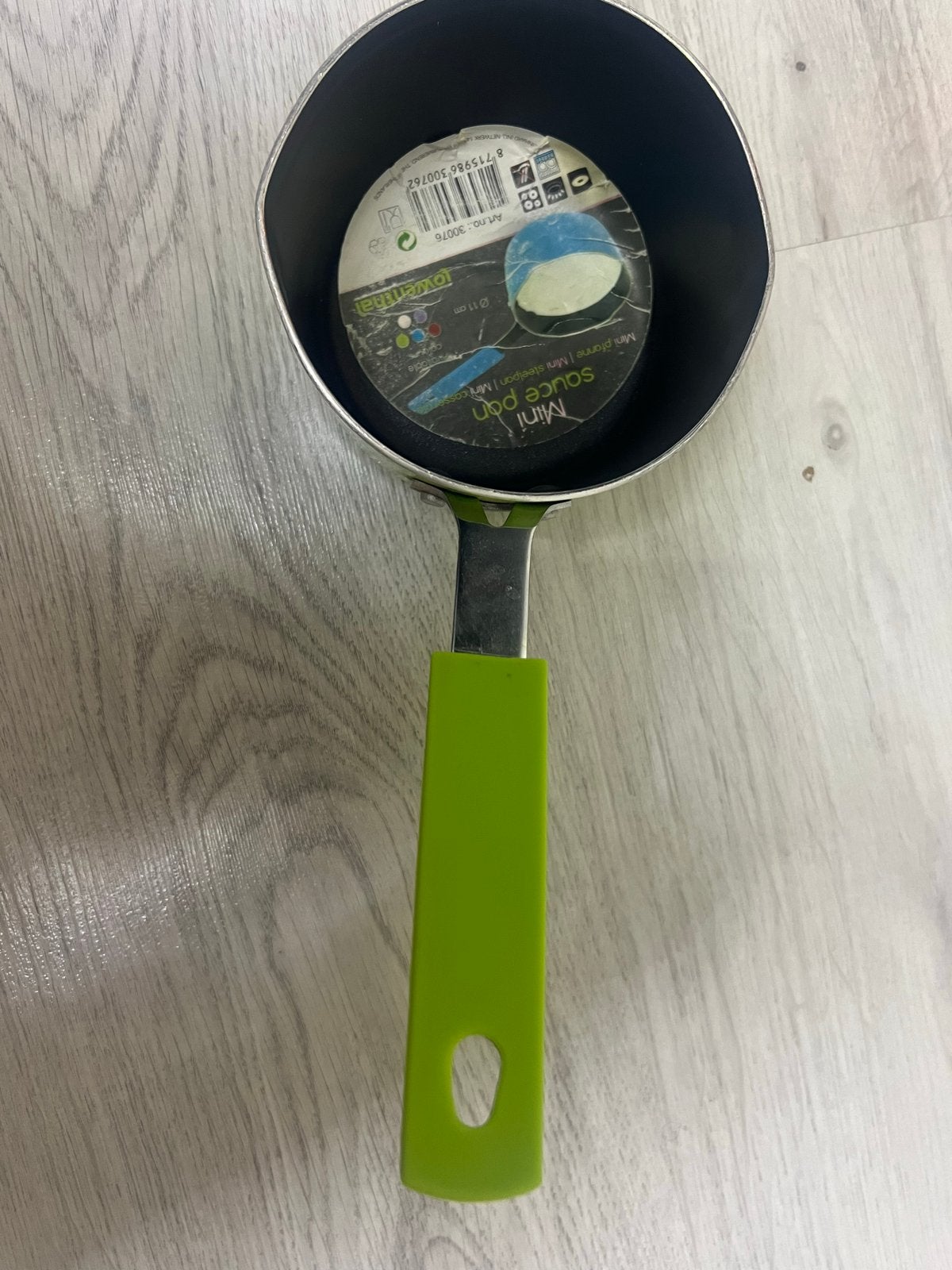 Mini sauspan 11cm met antiaanbaklaag en groen handvat, Gebruikt, Antiaanbaklaag, Aluminium, Ophalen of Verzenden