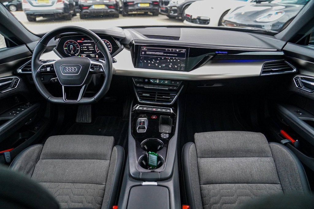 Audi E-tron GT GT edition ZERO Competition 93 kWh | 1e eigen, Automaat, 479 km, Gebruikt, Leder en Stof