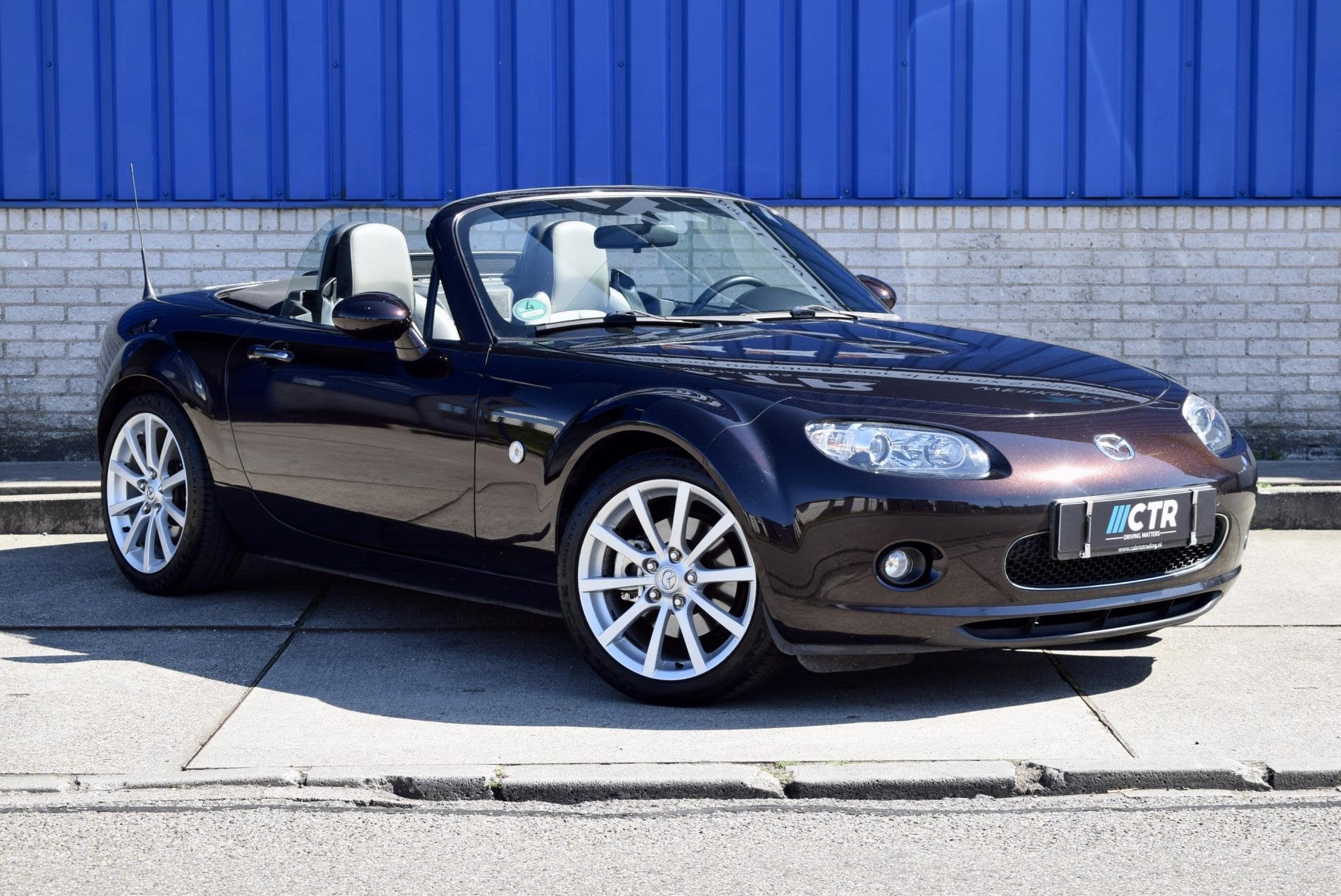 Mazda MX-5 1.8 Mithra Climate control leer 17 ïnch Volledig, Auto's, Dealer onderhouden, Achterwielaandrijving, Gebruikt, Beige